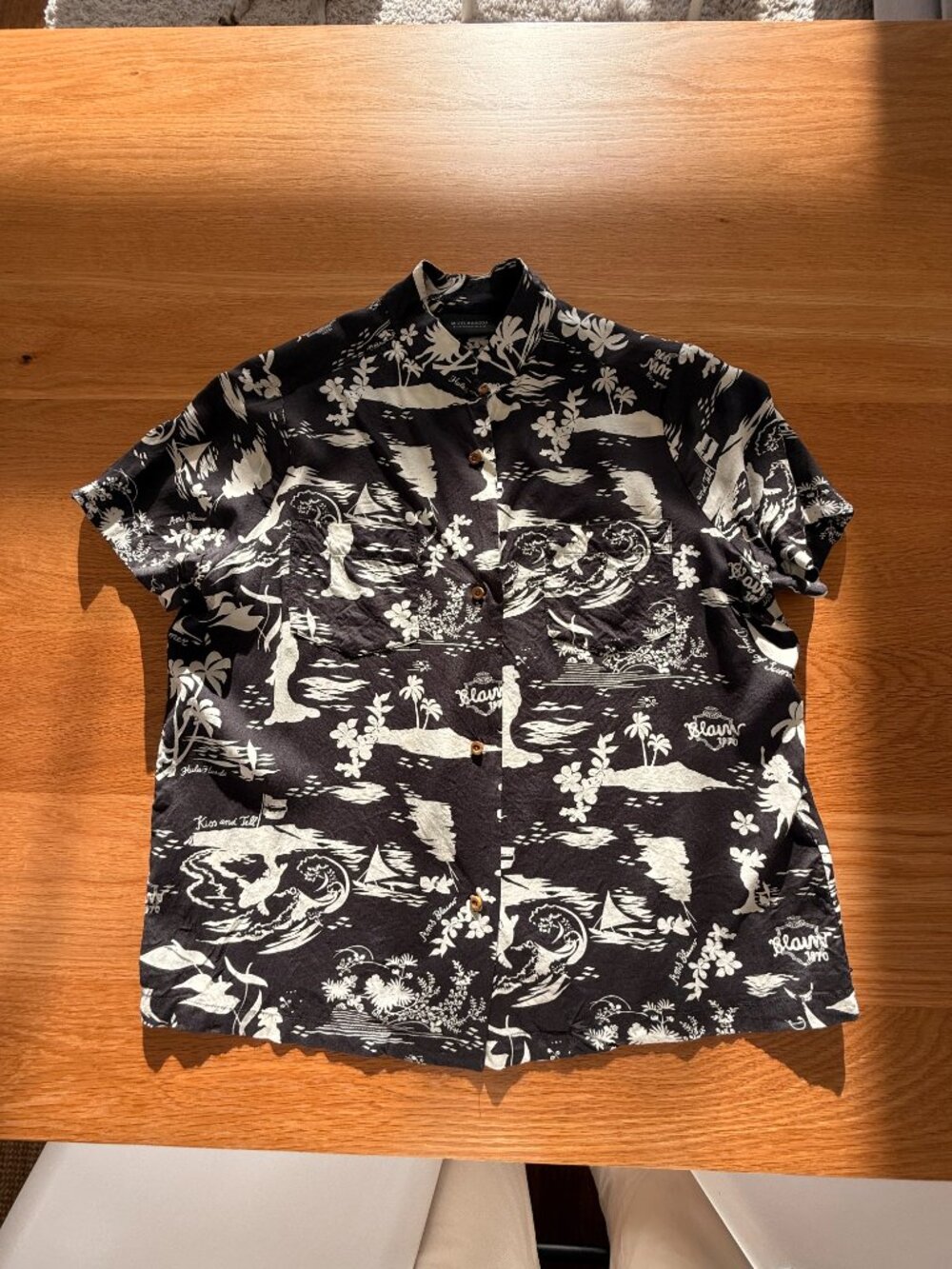 Scotch & Soda Cropped Hawaiian Shirt | Black White Tropical Band Collar Top